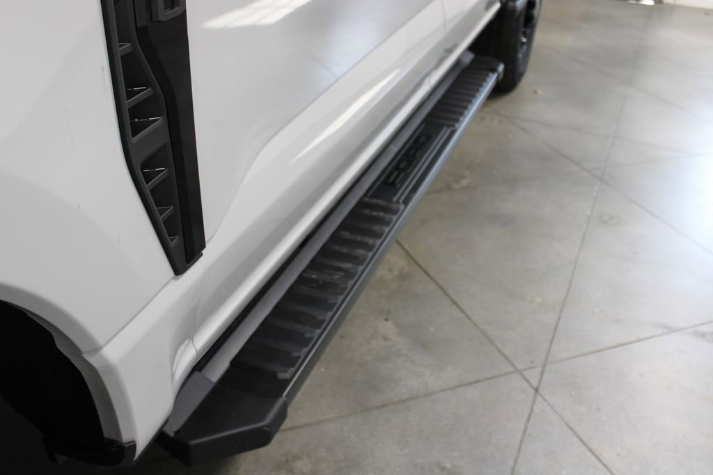 New 2026 Ford F250 Lariat w/ Black Appearance Package image 20