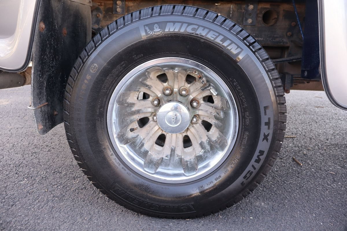 Used 2003 GMC Sierra 3500 SLE AWD/4WD image 40