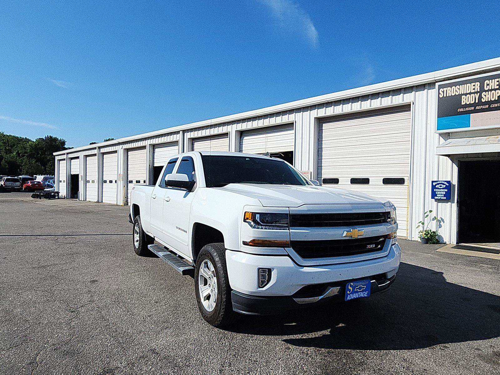 Used 2018 Chevrolet Silverado 1500 LT w/ All Star Edition AWD/4WD image 7