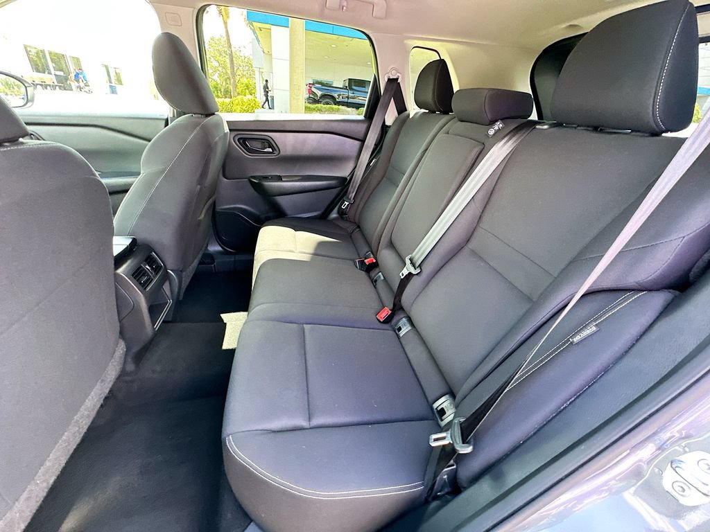 Used 2024 Nissan Rogue S FWD image 22