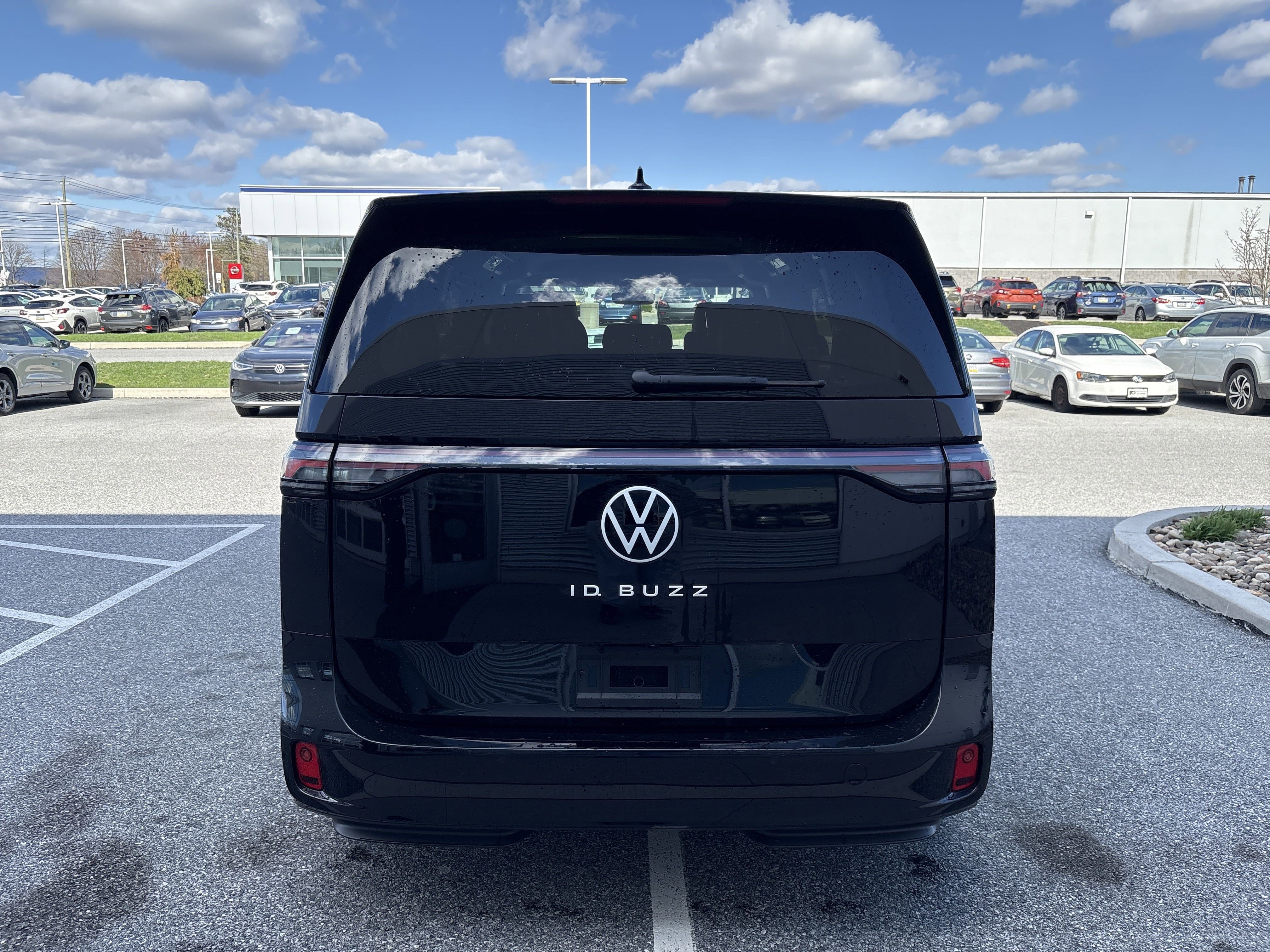 New 2025 Volkswagen ID. Buzz Pro S image 5