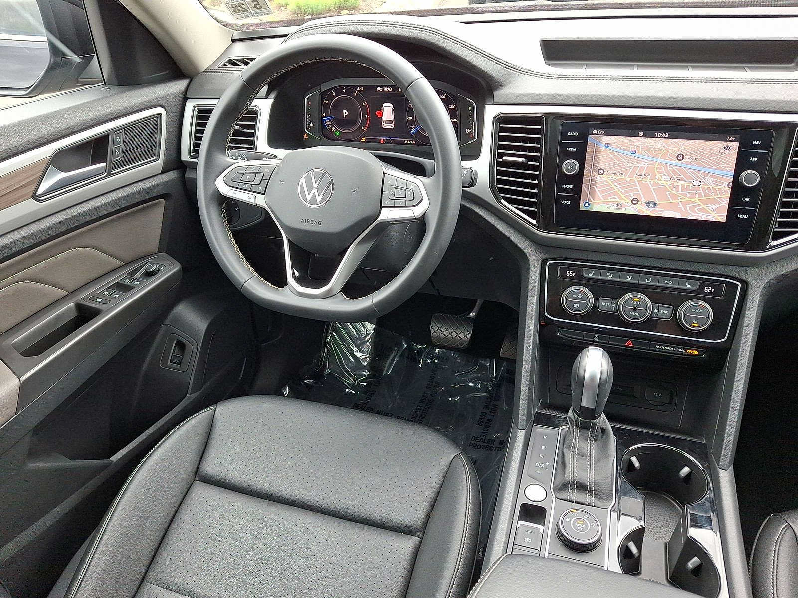 Used 2023 Volkswagen Atlas SEL AWD/4WD image 15