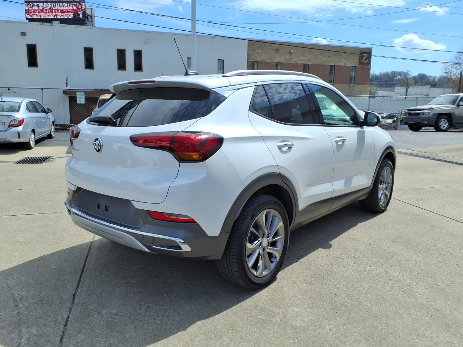 Certified 2023 Buick Encore GX Essence w/ Experience Buick Package AWD/4WD image 4