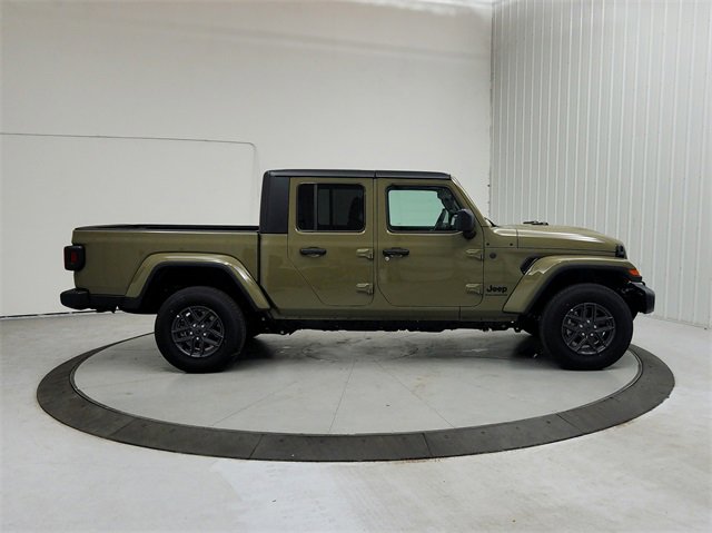 New 2025 Jeep Gladiator Sport image 8