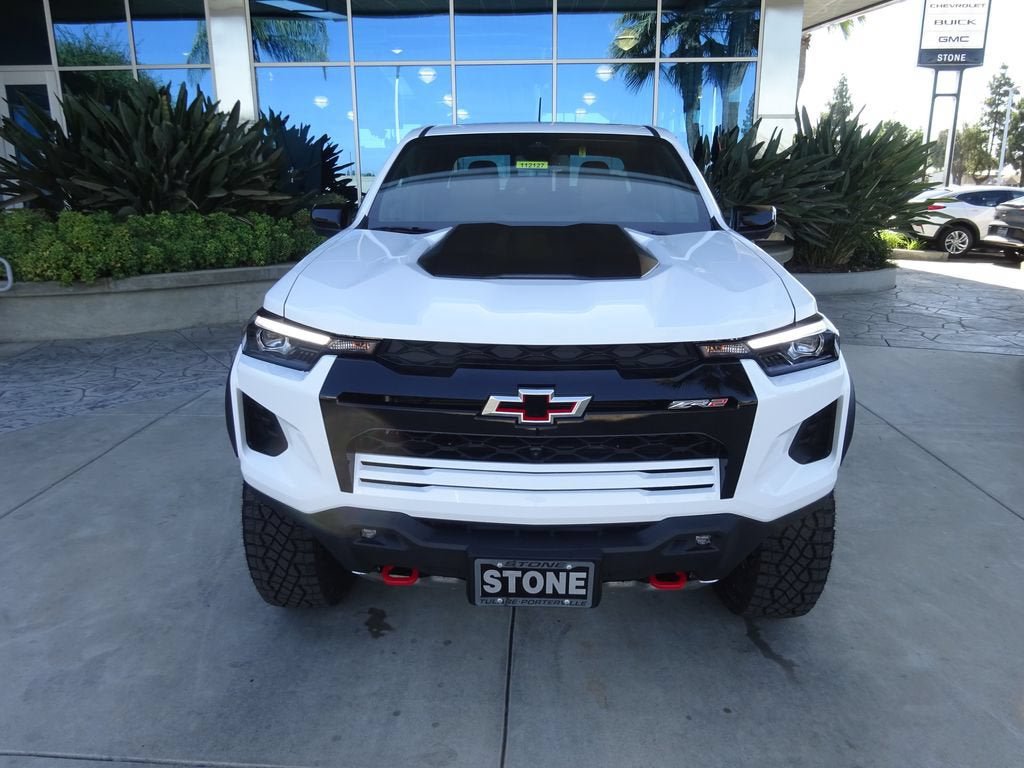 New 2026 Chevrolet Colorado ZR2 w/ Technology Package AWD/4WD video 2