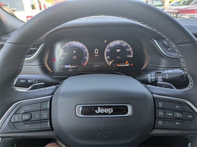 New 2025 Jeep Grand Cherokee Limited w/ Luxury Tech Group II image 30