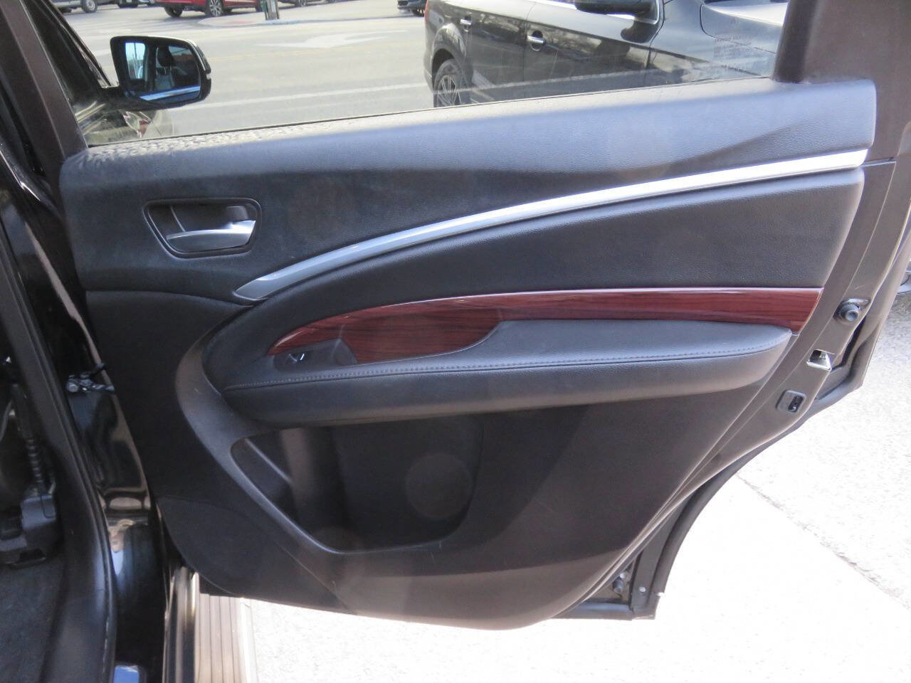 Used 2015 Acura MDX SH-AWD image 32