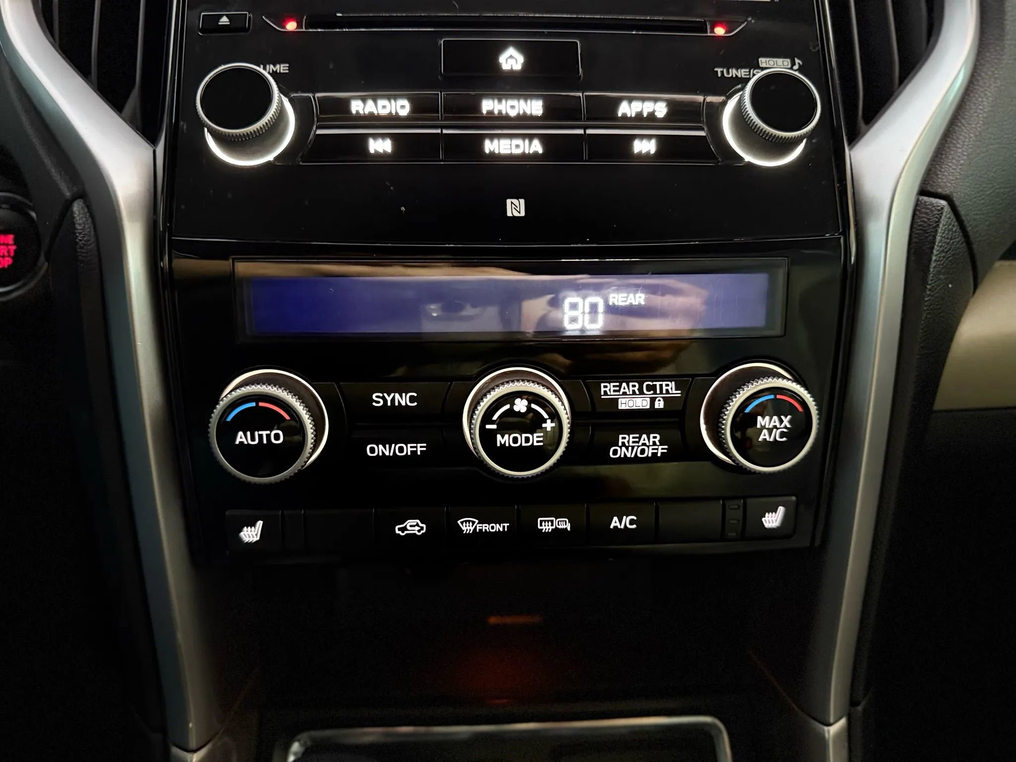 Used 2020 Subaru Ascent Limited image 39