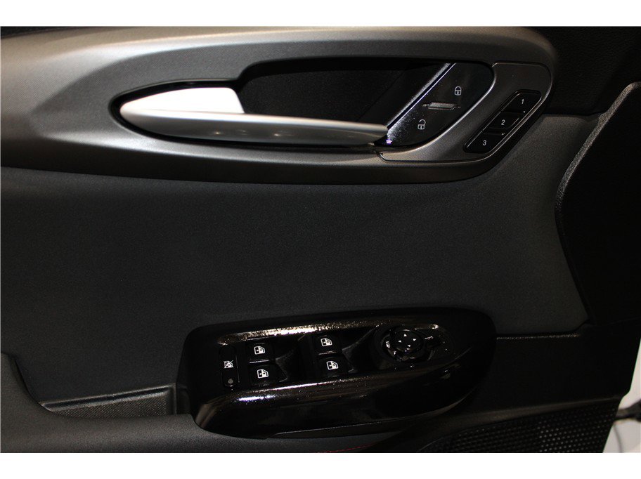 Used 2024 Dodge Hornet R/T w/ R/T Blacktop Package image 18