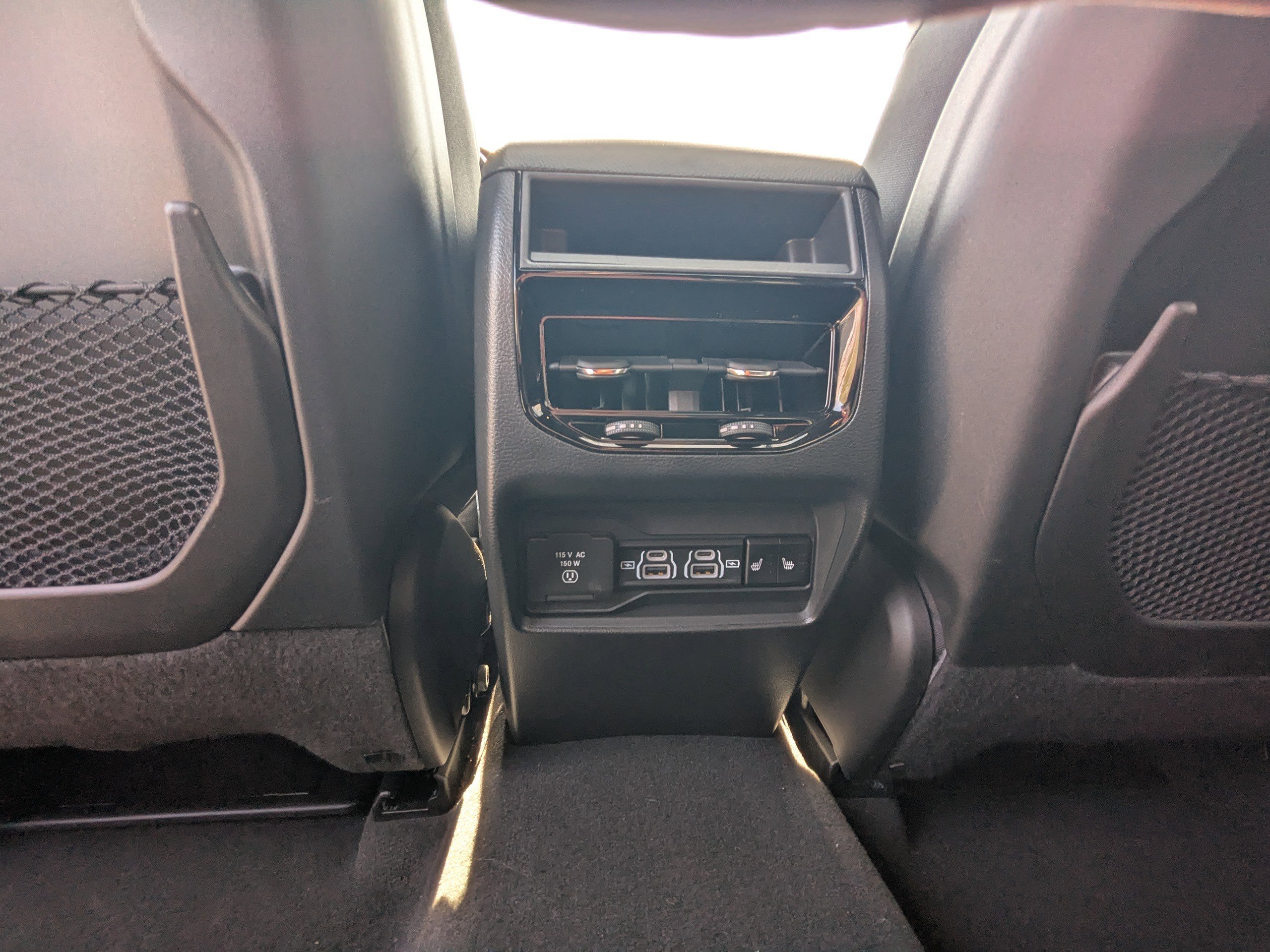 Certified 2025 Jeep Grand Cherokee Limited w/ Black Appearance Package image 14