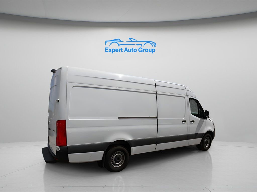 Used 2023 Mercedes-Benz Sprinter 2500 image 7
