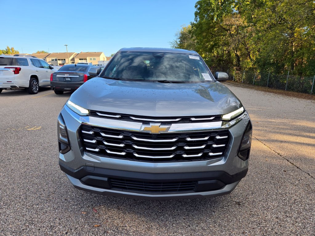 Used 2026 Chevrolet Equinox LT AWD/4WD image 8