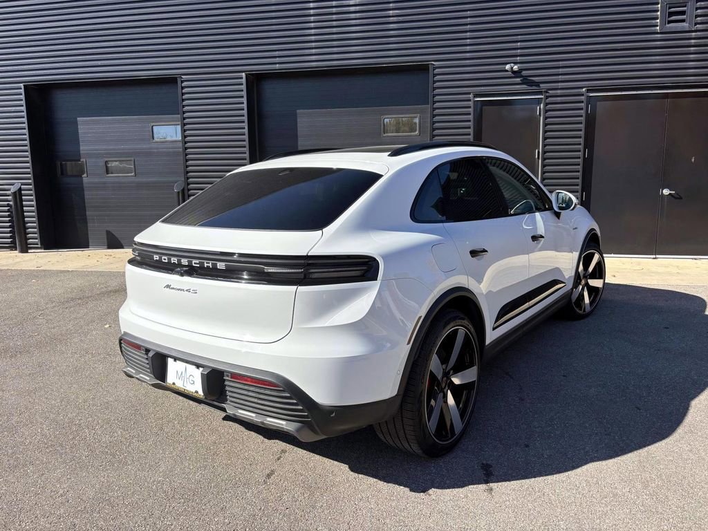 Certified 2025 Porsche Macan 4S Electric image 36