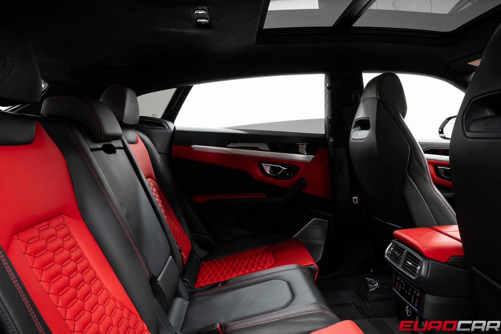 Used 2022 Lamborghini Urus image 40