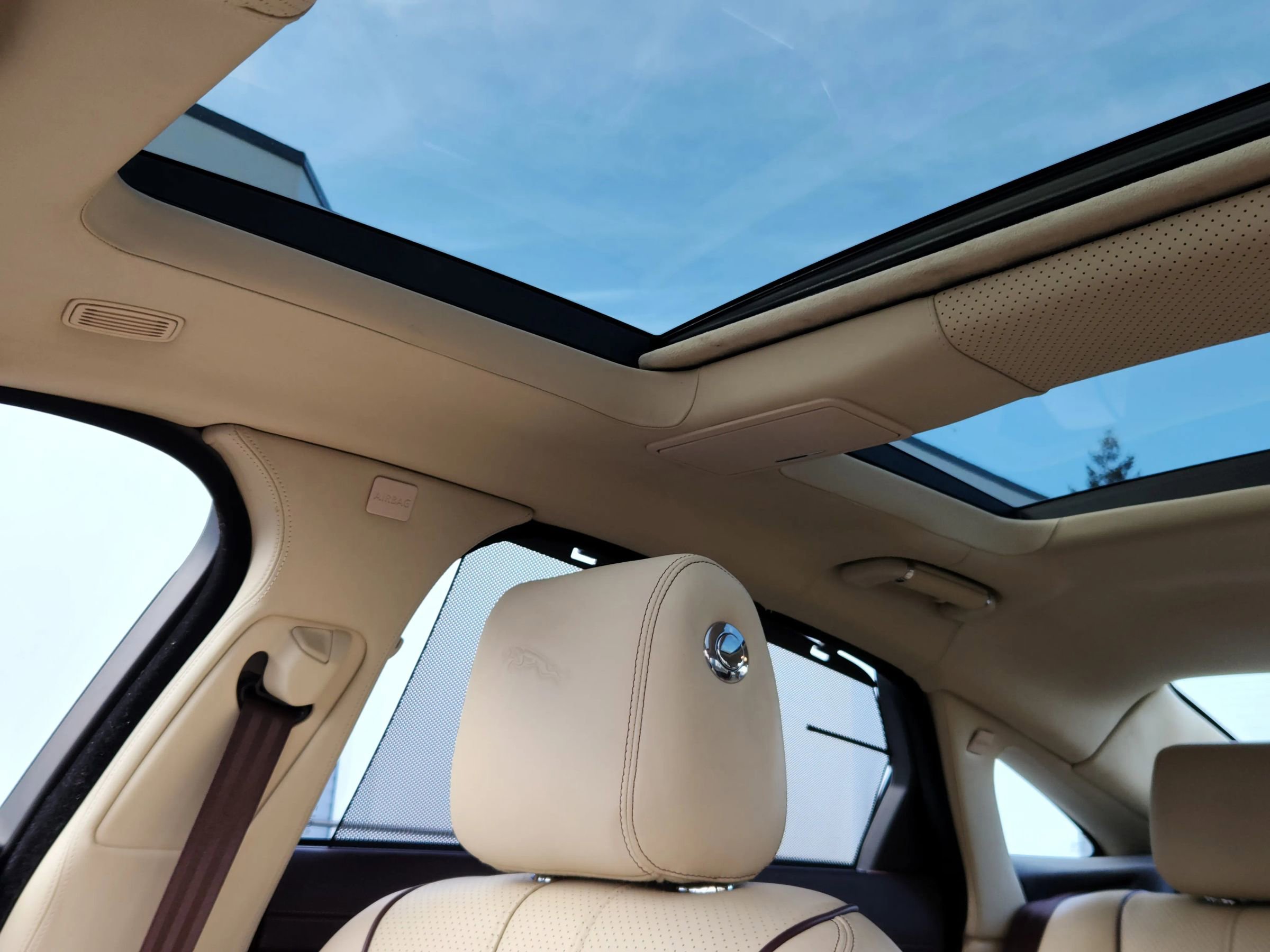 Used 2011 Jaguar XJ L Supersport RWD image 18