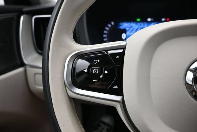 Used 2024 Volvo XC60 B5 Ultimate w/ Protection Package Premier AWD/4WD image 27