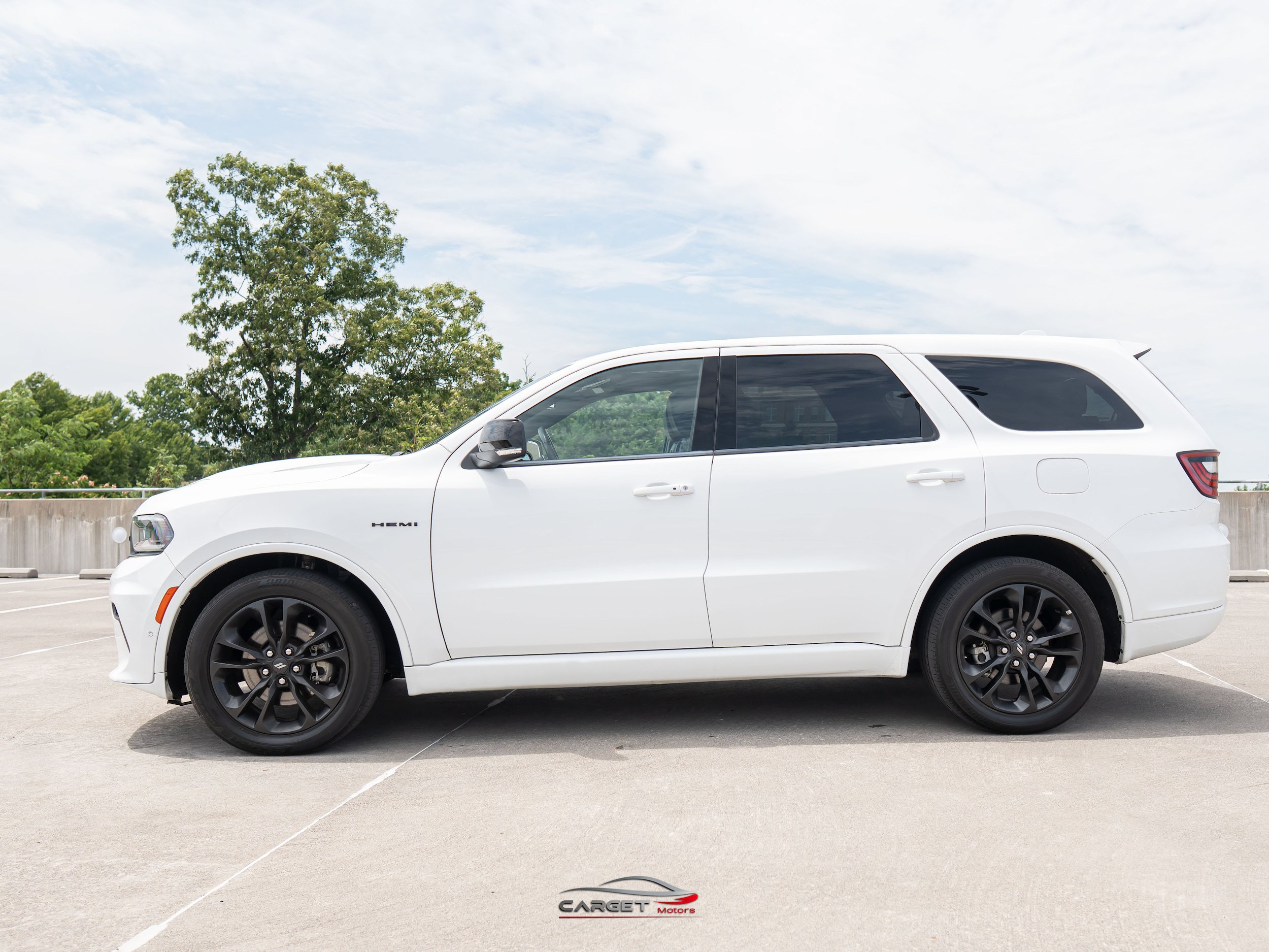 Used 2022 Dodge Durango R/T w/ Blacktop Package AWD/4WD image 4