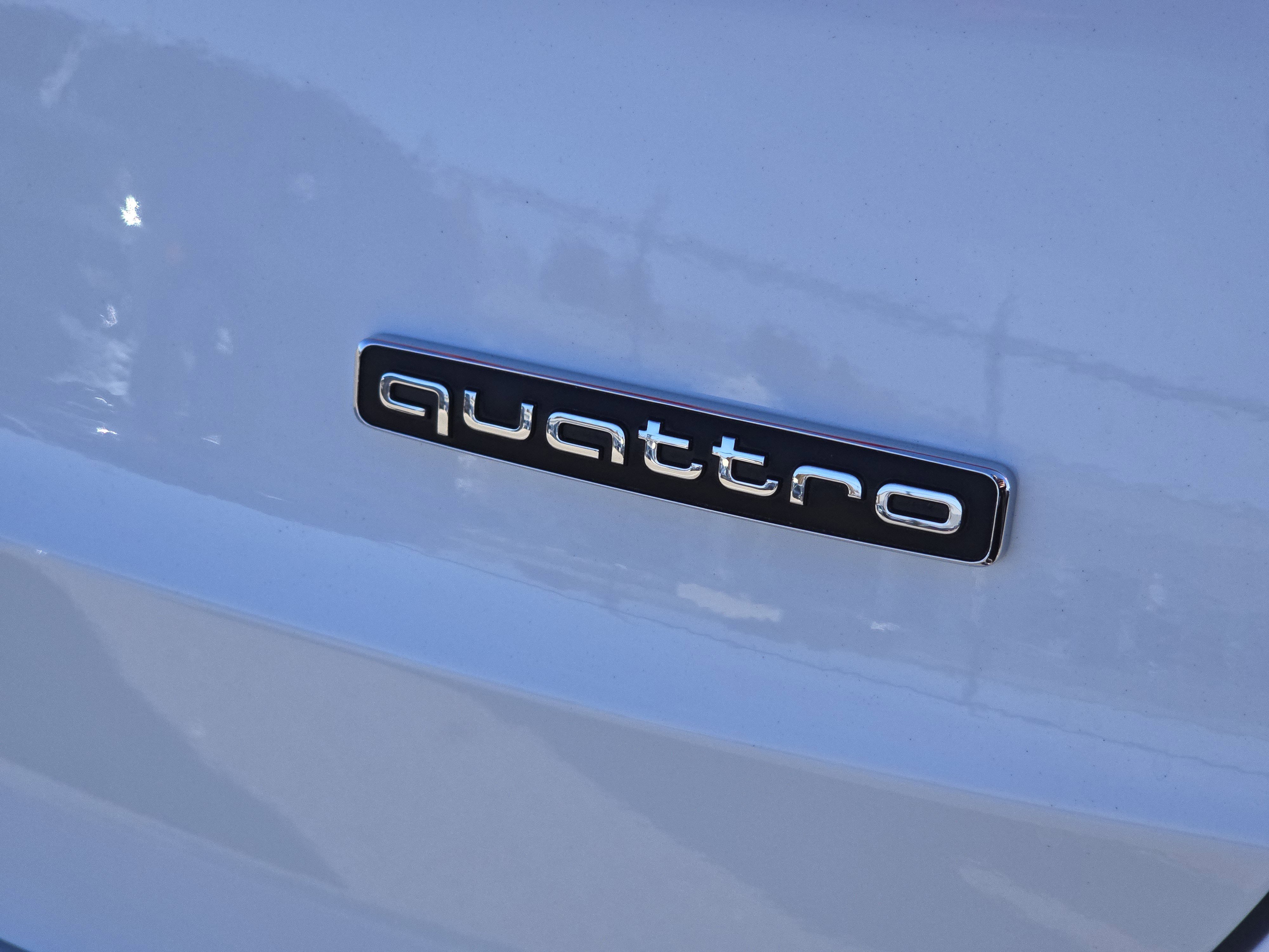 Certified 2025 Audi Q3 2.0T Premium w/ Convenience Package image 11