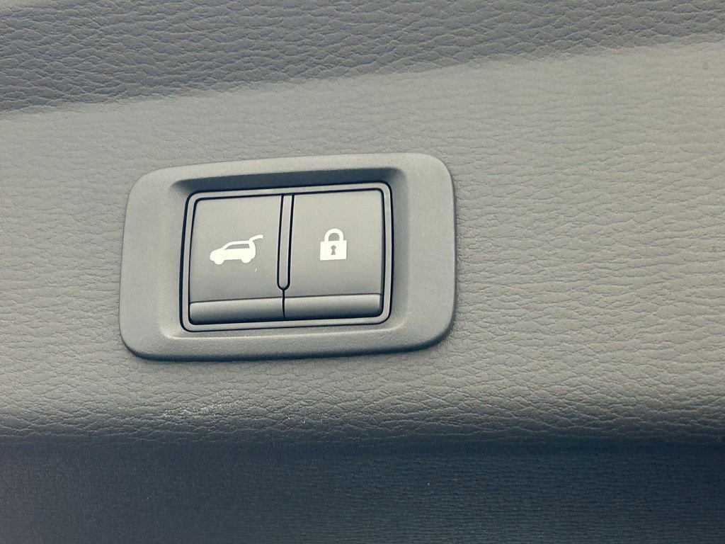 New 2026 Mitsubishi Outlander SEL FWD image 35