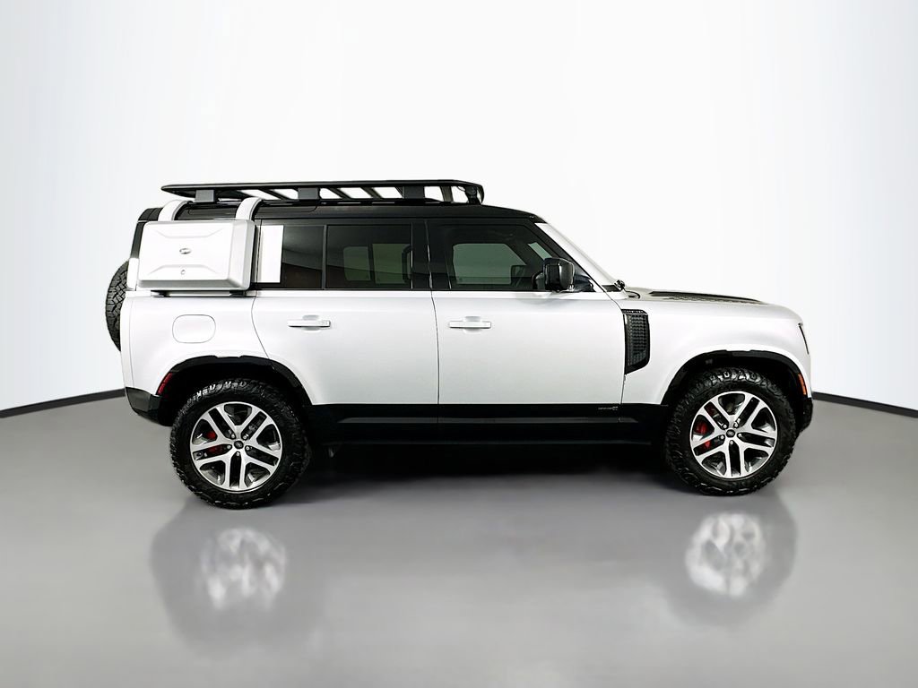 Used 2020 Land Rover Defender 110 X image 4