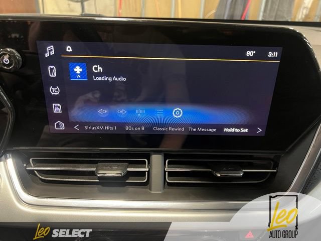 Used 2025 Chevrolet Trax LT w/ Driver Confidence Package FWD image 17