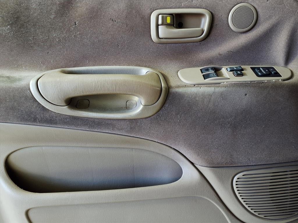 Used 2002 Toyota Tundra SR5 image 9