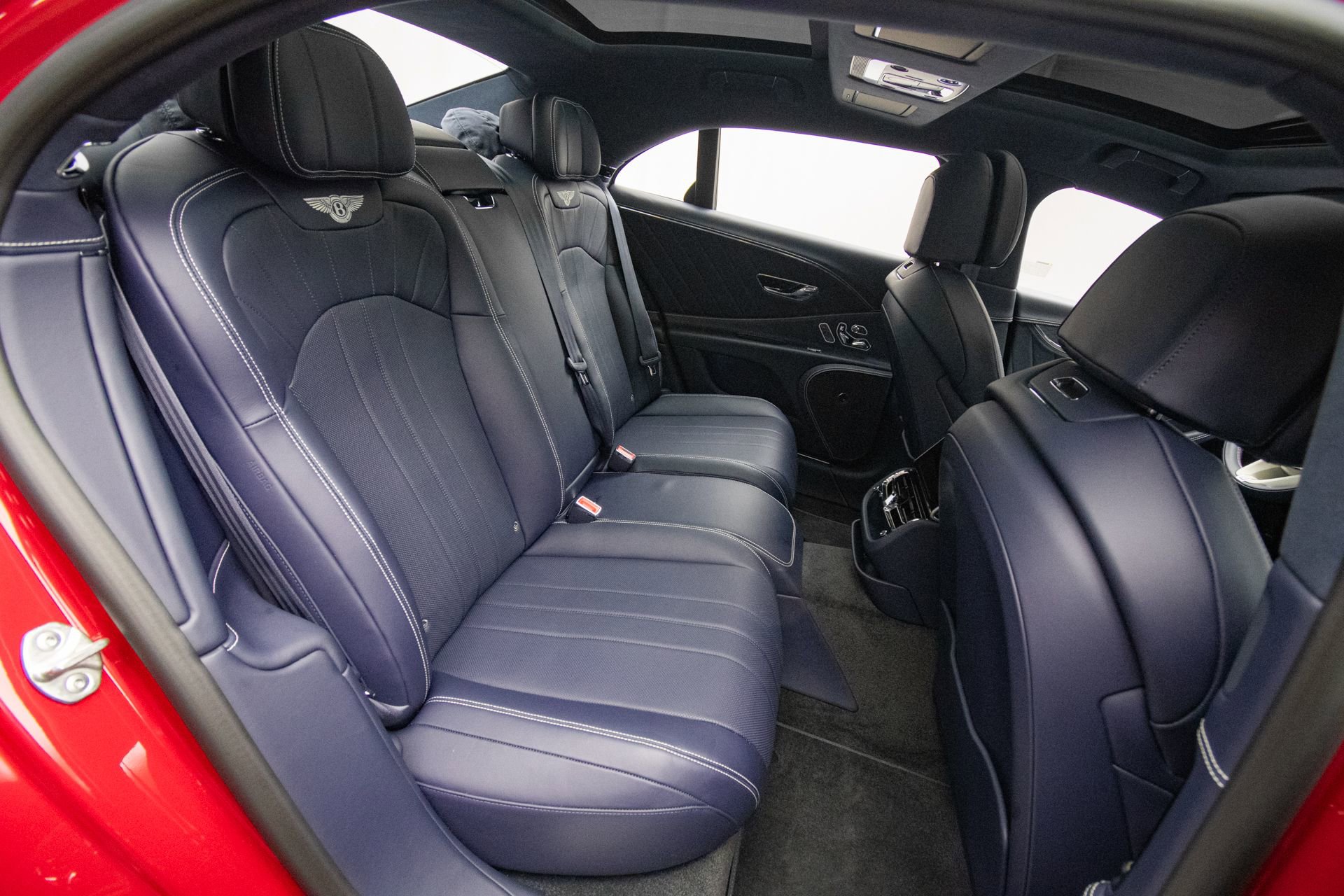 Used 2024 Bentley Flying Spur S V8 AWD/4WD image 33