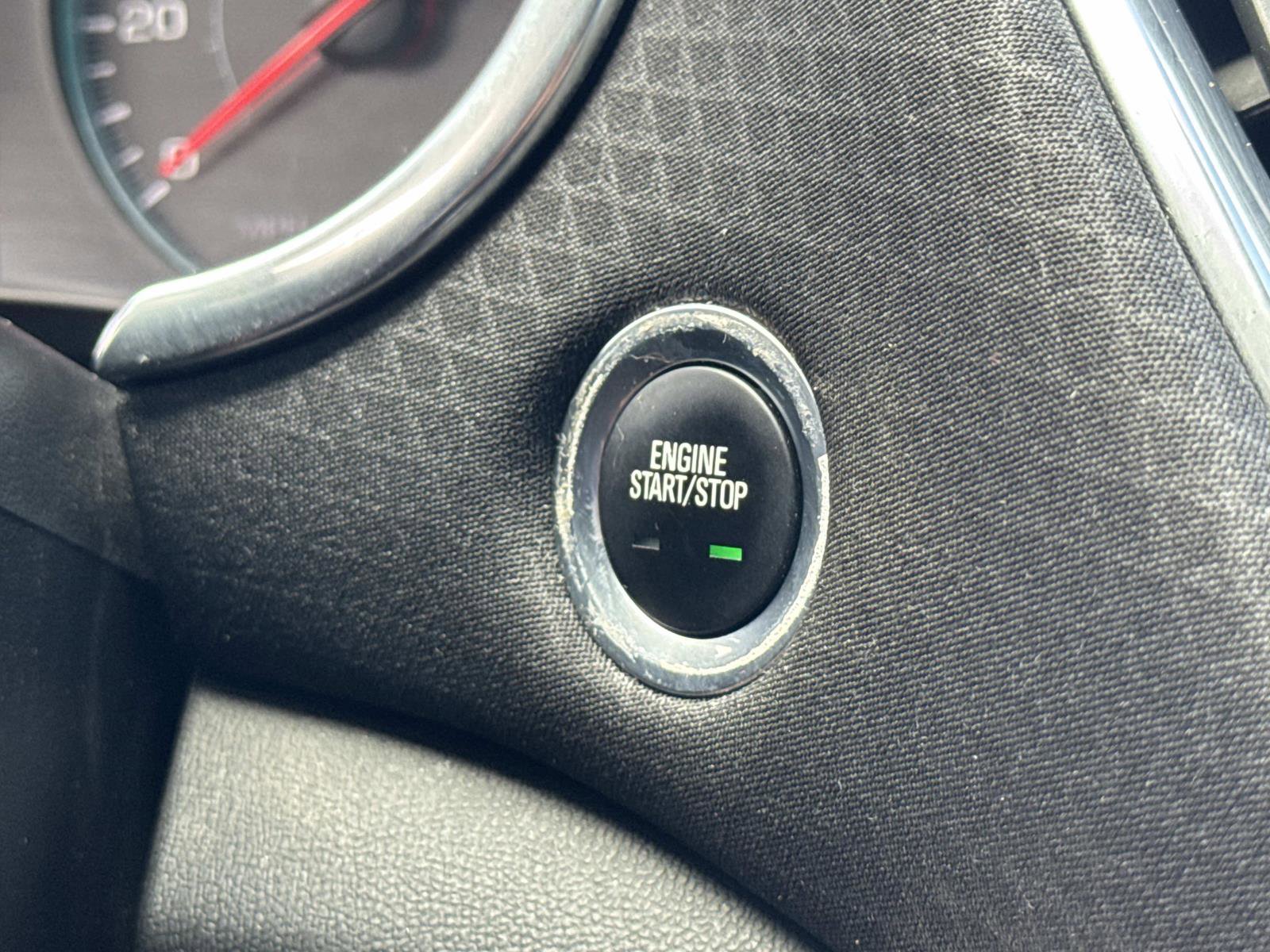 Used 2019 Chevrolet Malibu LT image 18