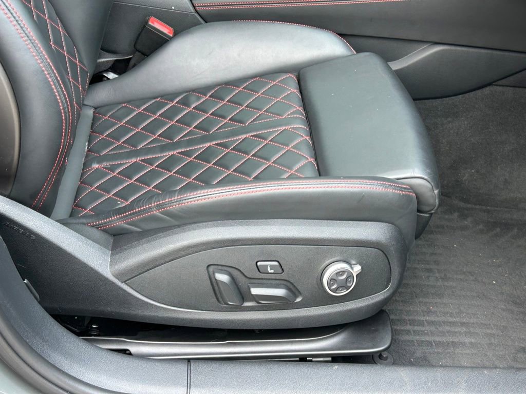 Used 2023 Audi S4 Prestige w/ Prestige Package image 44