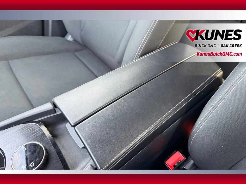 Used 2024 Nissan Rogue S image 11