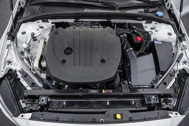 Certified 2024 Volvo S60 B5 Plus image 19