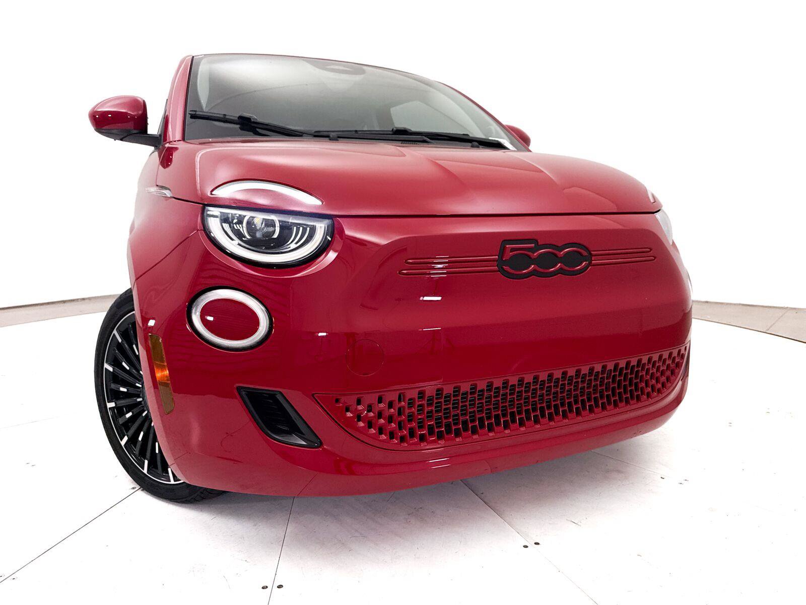 Used 2024 FIAT 500 e (RED) FWD image 5