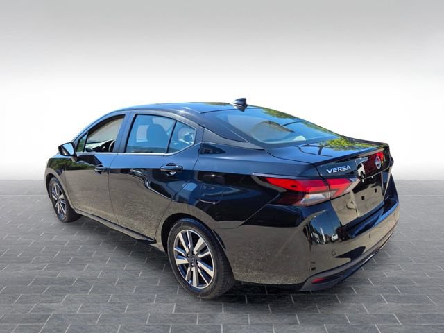 Used 2023 Nissan Versa SV FWD image 5