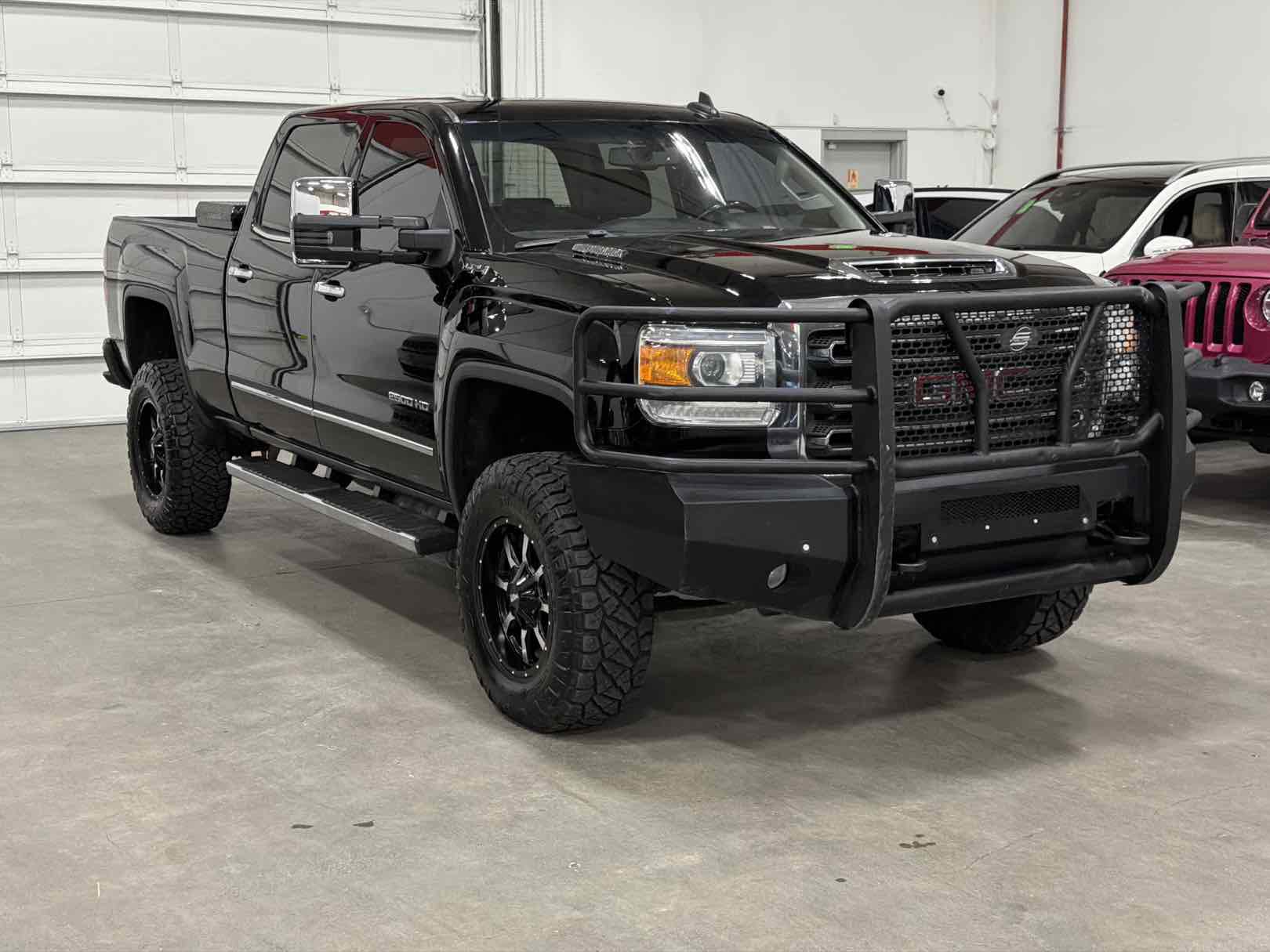 Used 2019 GMC Sierra 2500 SLT w/ Duramax Plus Package image 2