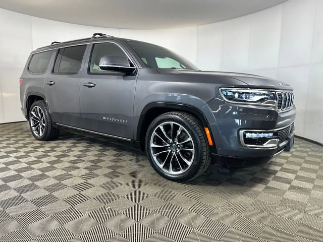Used 2022 Jeep Wagoneer Series III w/ Premium Group I image 2