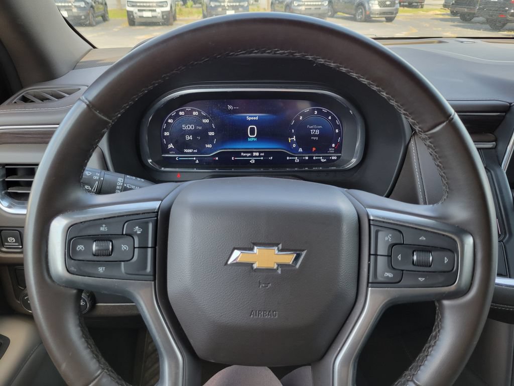 Used 2024 Chevrolet Suburban LT RWD image 30