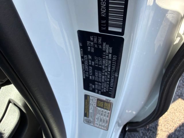 New 2026 Kia Carnival LX FWD image 13