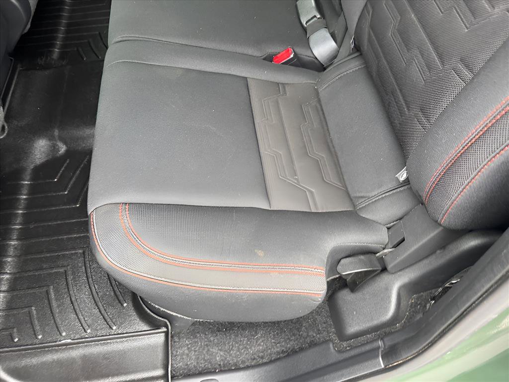 Used 2022 Nissan Frontier Pro-X image 11