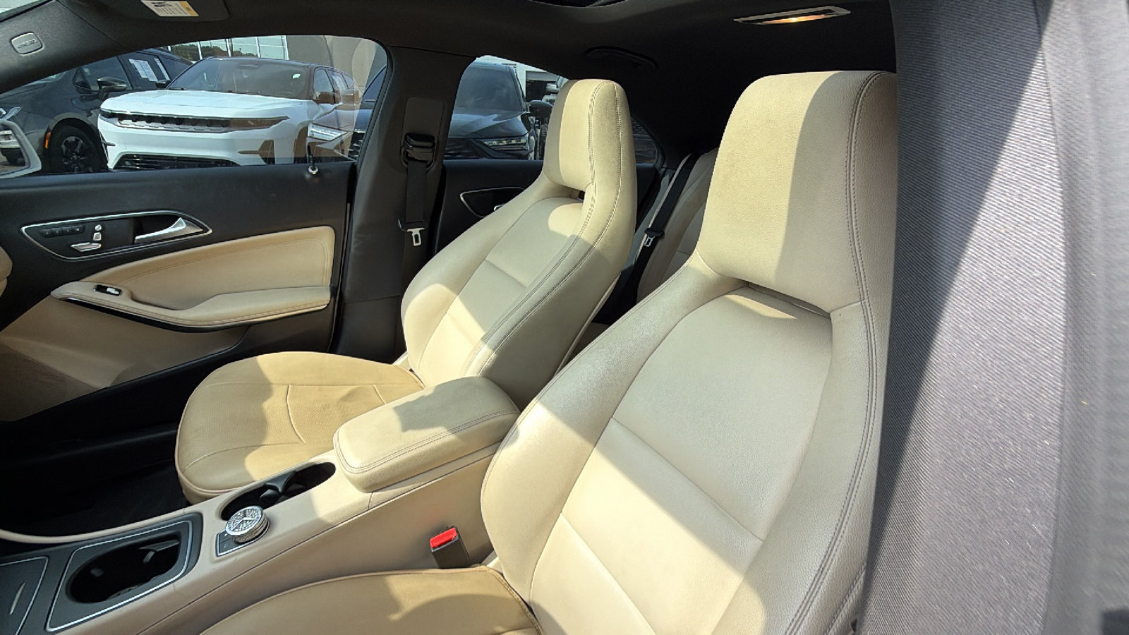 Used 2017 Mercedes-Benz CLA 250 image 17
