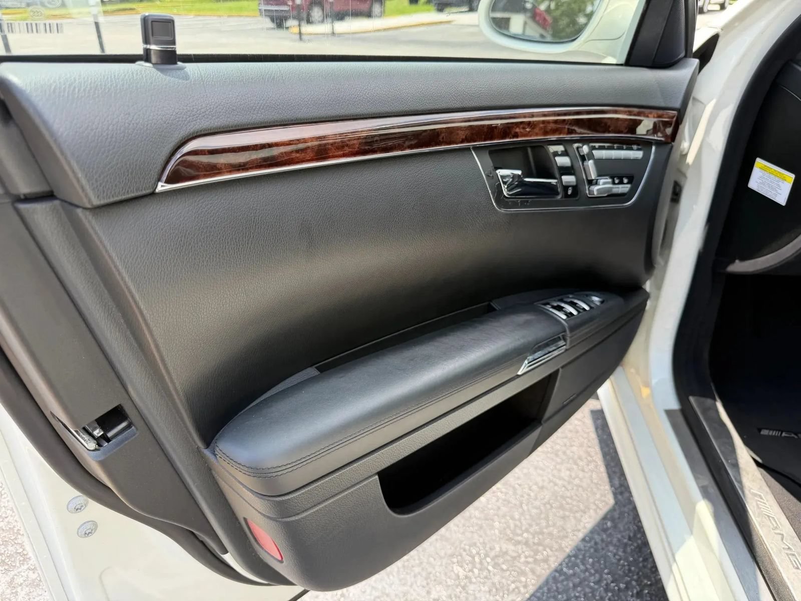 Used 2009 Mercedes-Benz S 63 AMG image 8