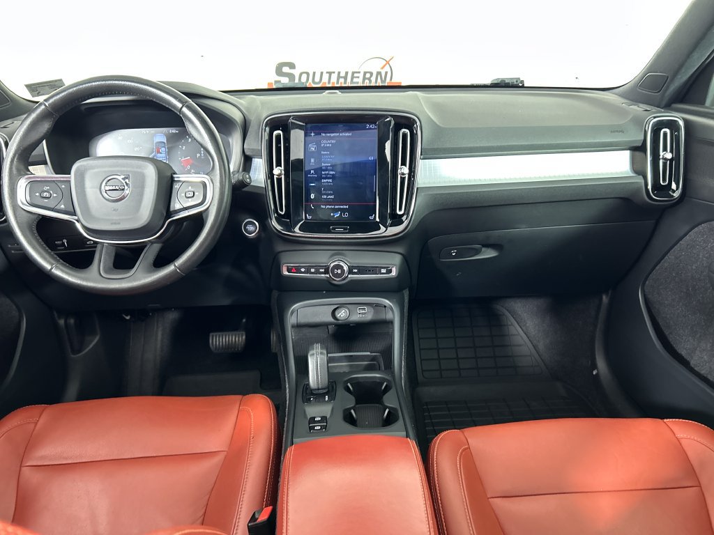Used 2019 Volvo XC40 T5 Momentum AWD/4WD image 17
