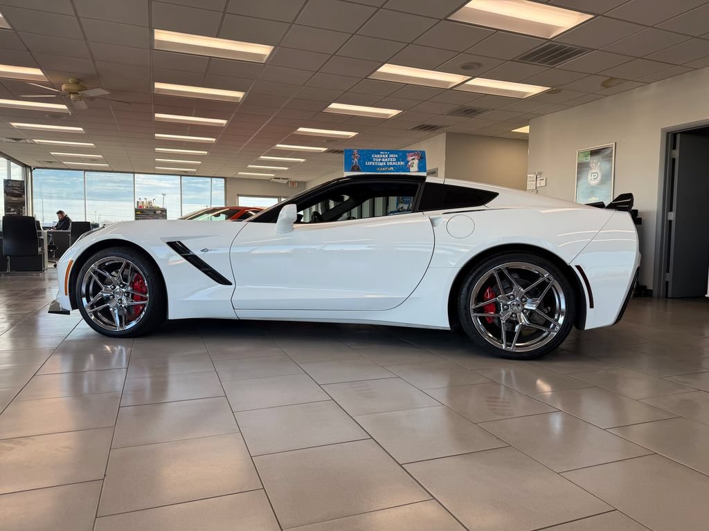 Used 2016 Chevrolet Corvette Stingray Coupe w/ 2LT Preferred Equipment Group RWD image 19