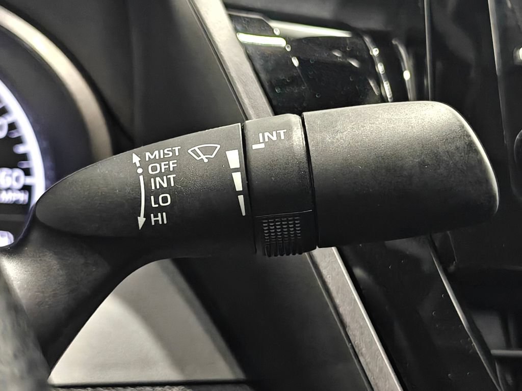 Used 2021 Toyota Camry SE FWD image 37
