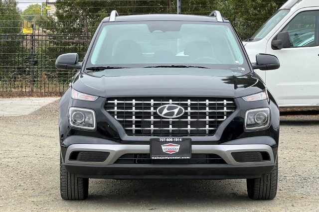 New 2026 Hyundai Venue SEL FWD image 3