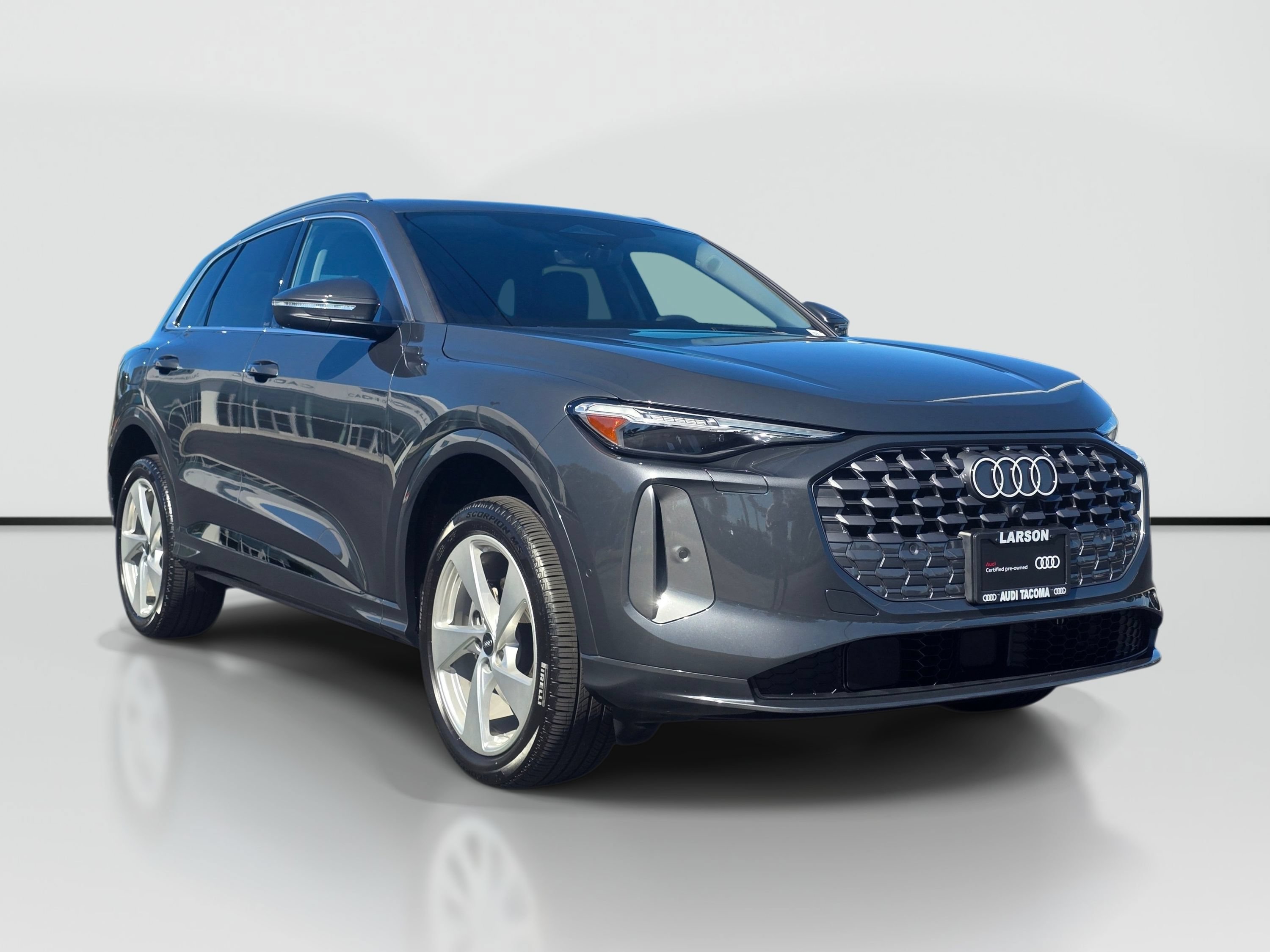 Certified 2025 Audi Q5 Premium w/ Premium Plus AWD/4WD image 7