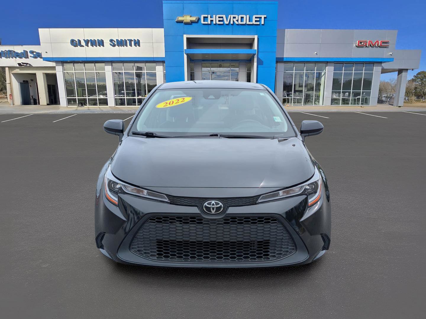 Used 2022 Toyota Corolla LE FWD image 2