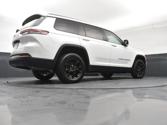 Used 2024 Jeep Grand Cherokee L Altitude AWD/4WD image 24