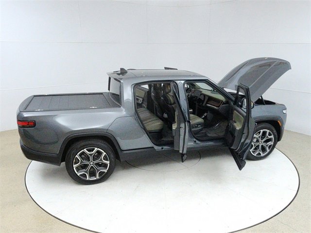 Used 2023 Rivian R1T Adventure image 24