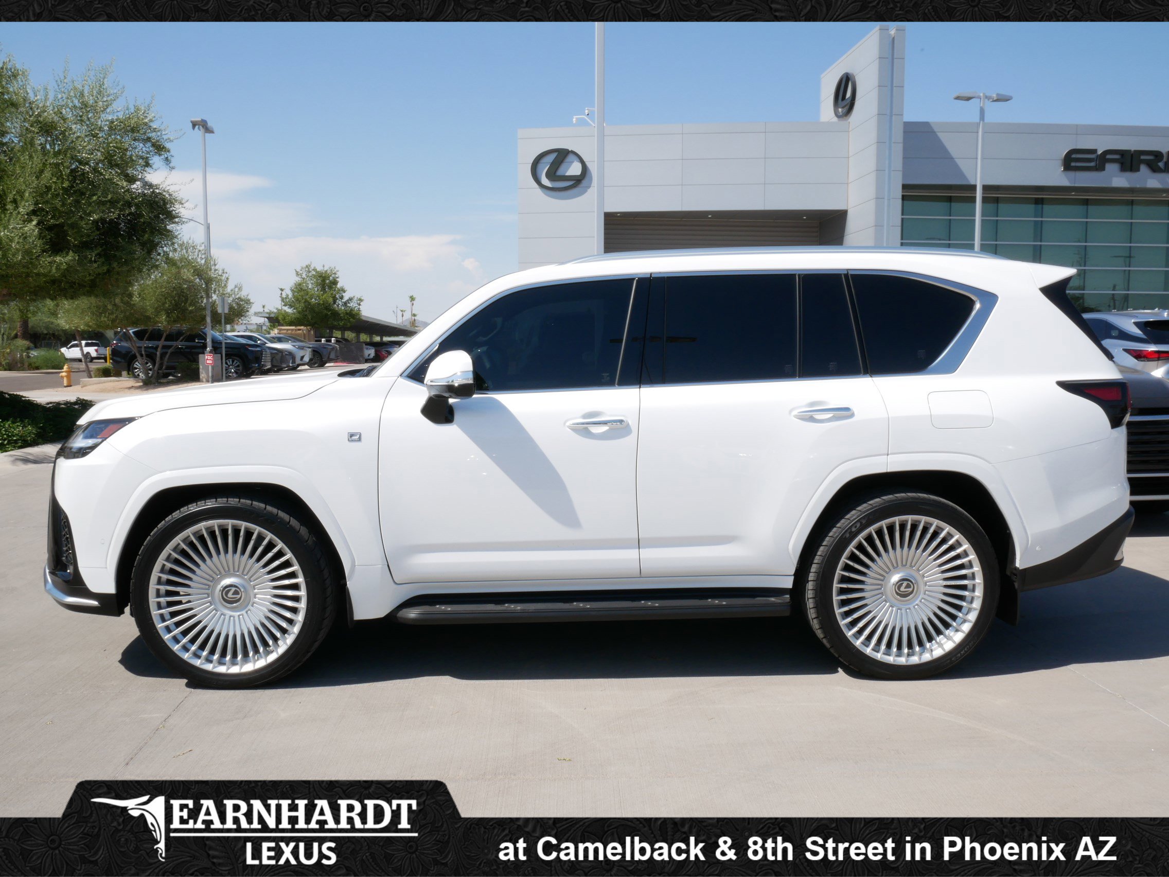 New 2025 Lexus LX 700h F Sport image 3