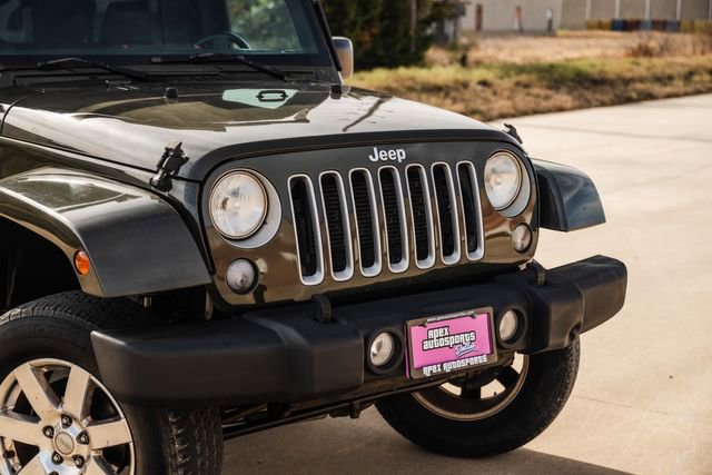 Used 2016 Jeep Wrangler Unlimited Sahara w/ Max Tow Package image 19